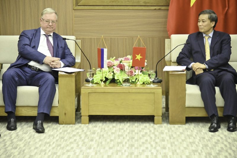 Tiếp tục thúc đẩy mối quan hệ hợp tác hữu nghị truyền thống giữa Việt Nam – Liên bang Nga
